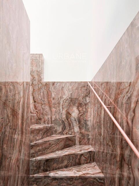 Ático Dúplex de Lujo con 3 Dormitorios, Terrazas y Azotea en Rambla Catalunya