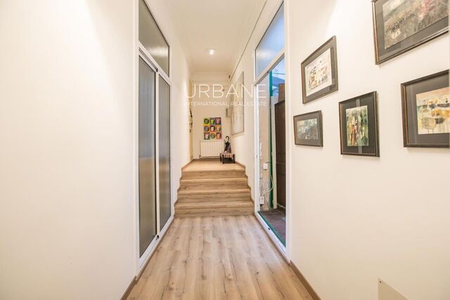 Charmante 2-Schlafzimmer-3-Badezimmer-Wohnung mit Terrasse im Herzen von Ciutat Vella