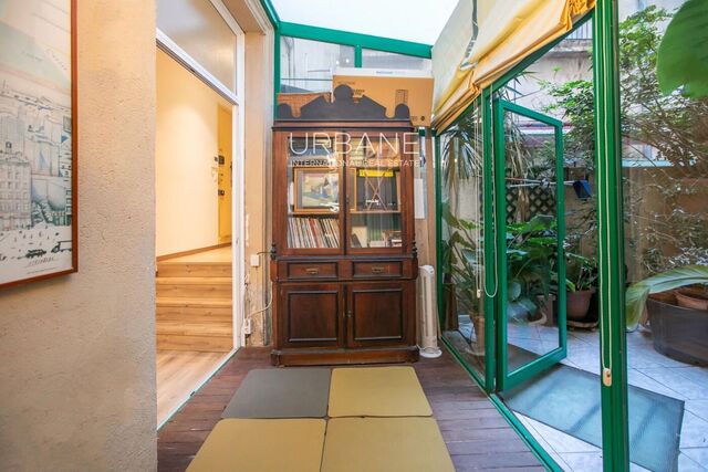 Charmante 2-Schlafzimmer-3-Badezimmer-Wohnung mit Terrasse im Herzen von Ciutat Vella