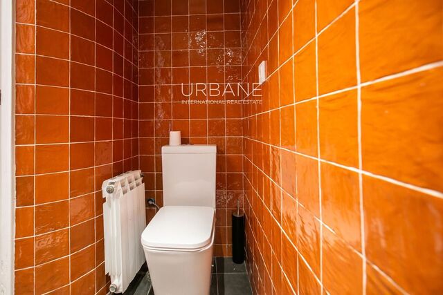 Charmante 2-Schlafzimmer-3-Badezimmer-Wohnung mit Terrasse im Herzen von Ciutat Vella